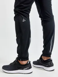 1909605-999000_ADV Essence Wind Pants_Closeup3.jpg